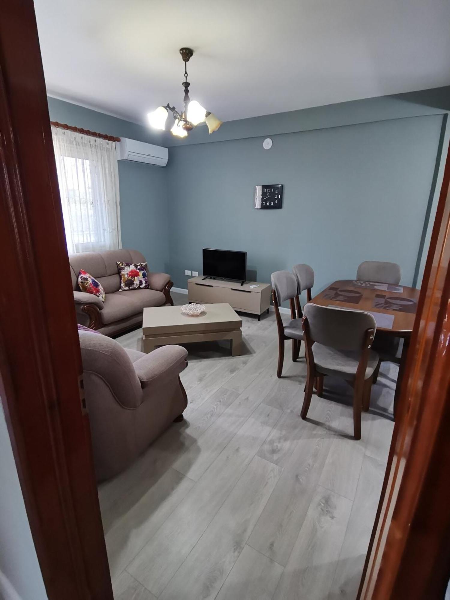 Leatis Apartment Дуррес Екстер'єр фото