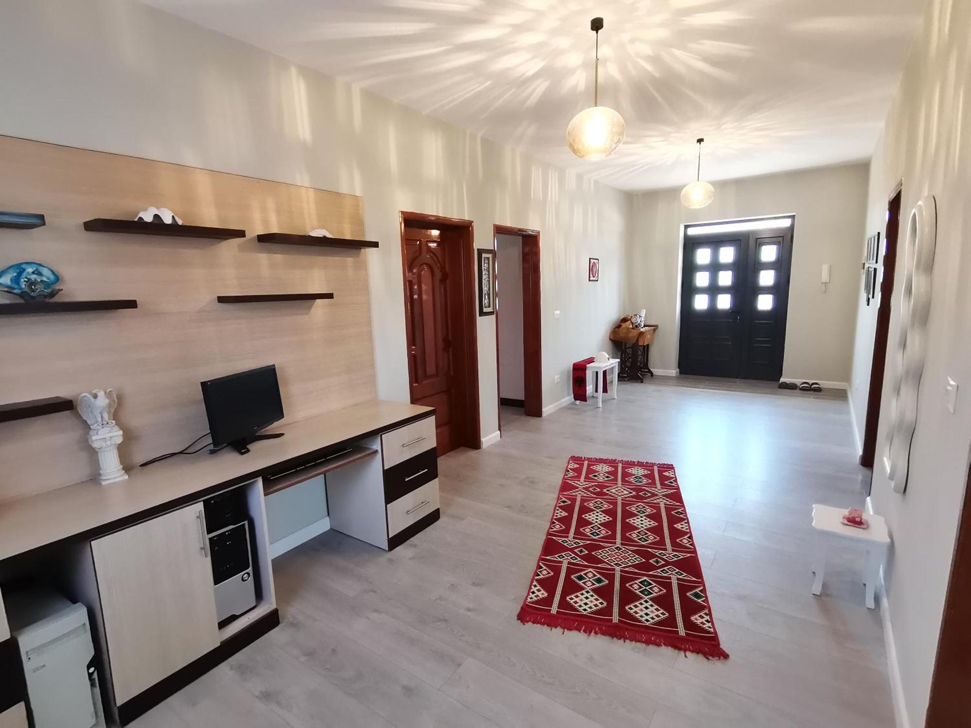 Leatis Apartment Дуррес Екстер'єр фото