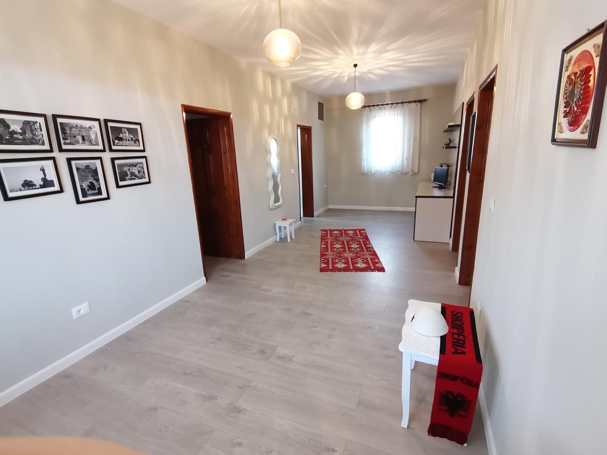 Leatis Apartment Дуррес Екстер'єр фото