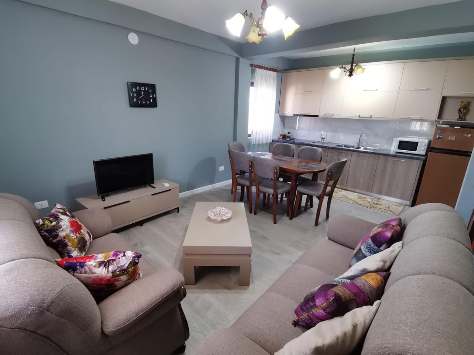 Leatis Apartment Дуррес Екстер'єр фото
